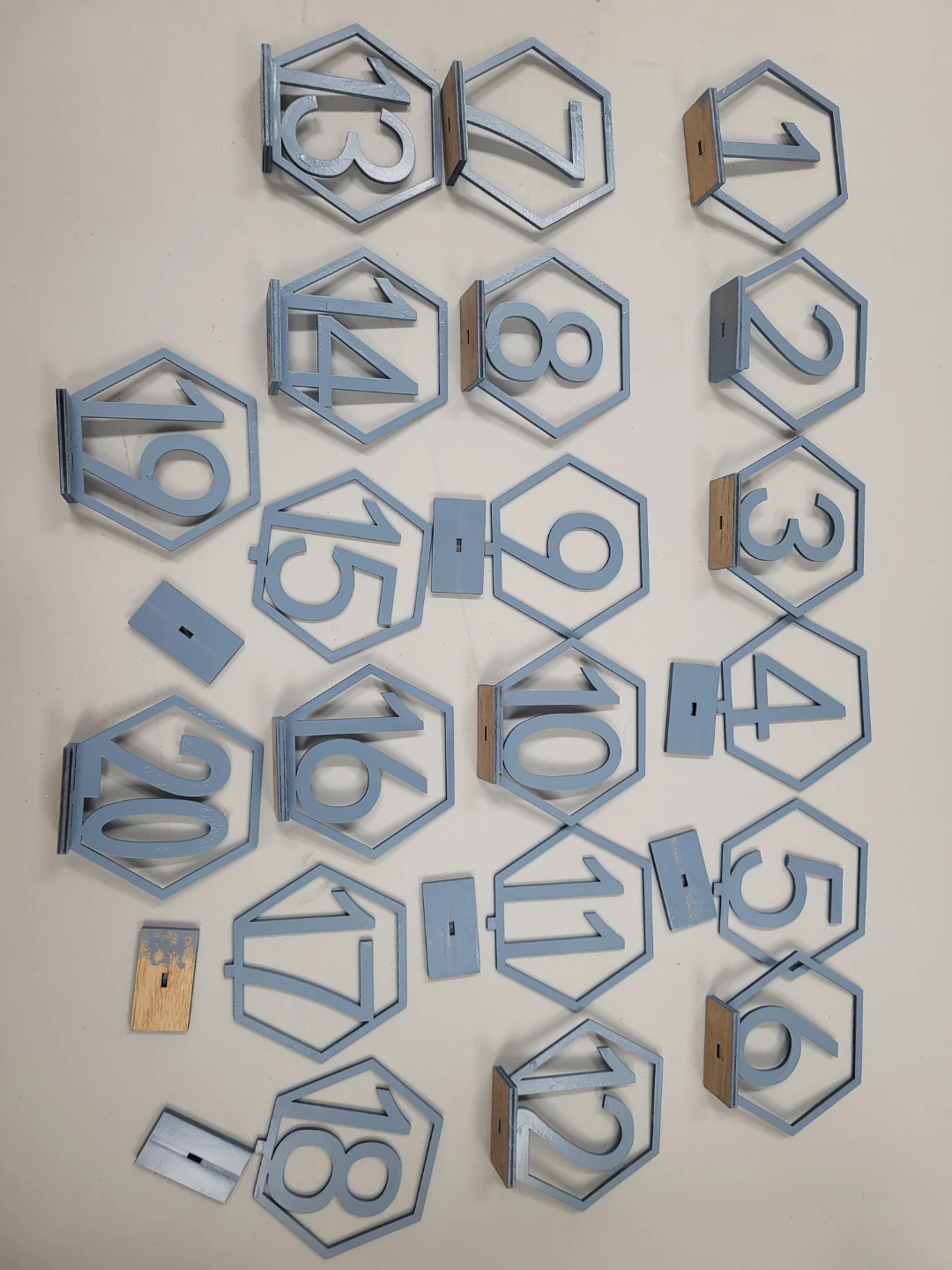 Table Numbers Hexagonal Geometric Design