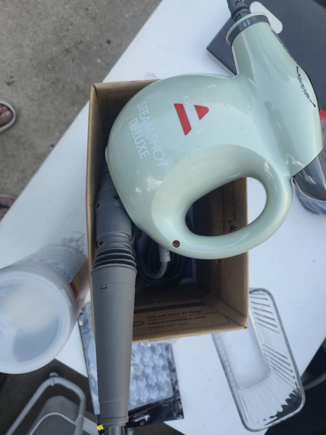 Bissell SteamShot Deluxe Portable Steamer - photo 4