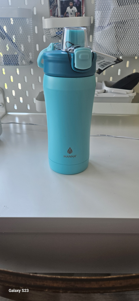 Manna Brand new water bottle 473 ml