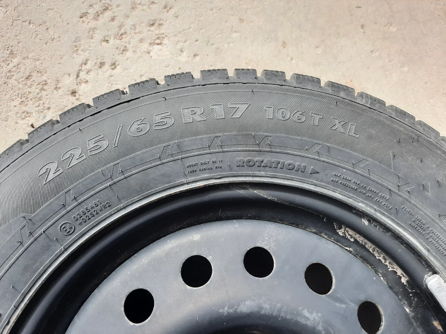 Nokian WR SUV 3 Winter Tire with Steel Rim - 225/65R17 - photo 2