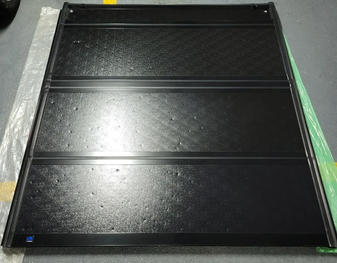 Mopar Folding Tonneau Cover (82215227AF) - photo 3