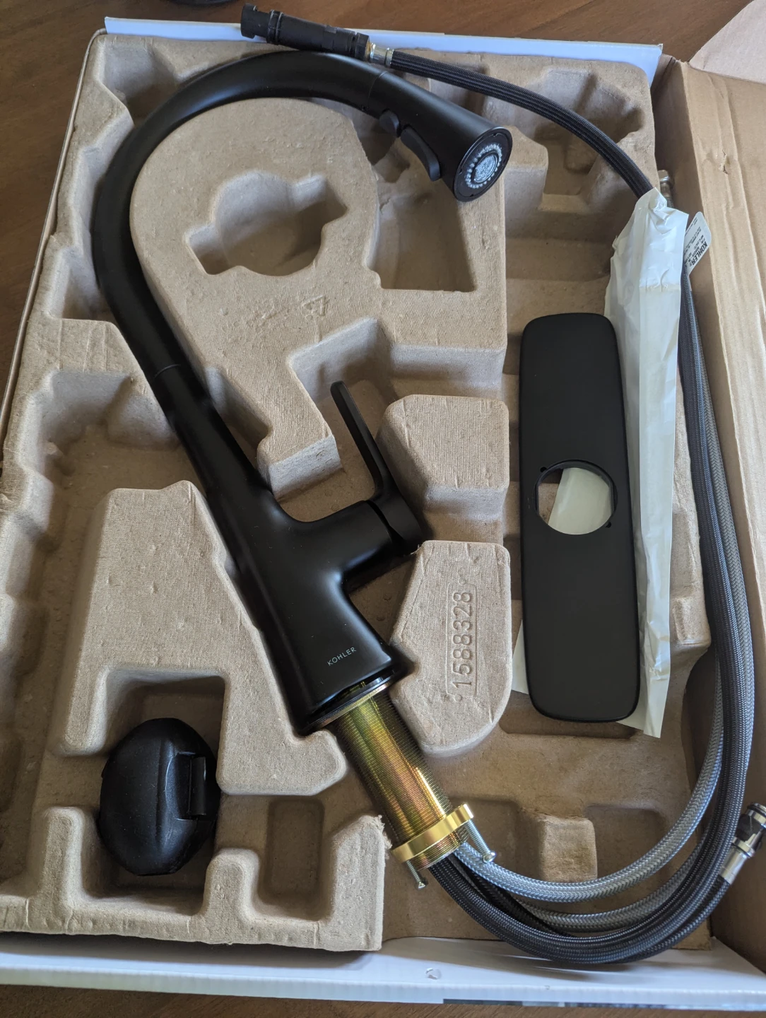 Kohler pull down kitchen faucet, Black. - photo 2