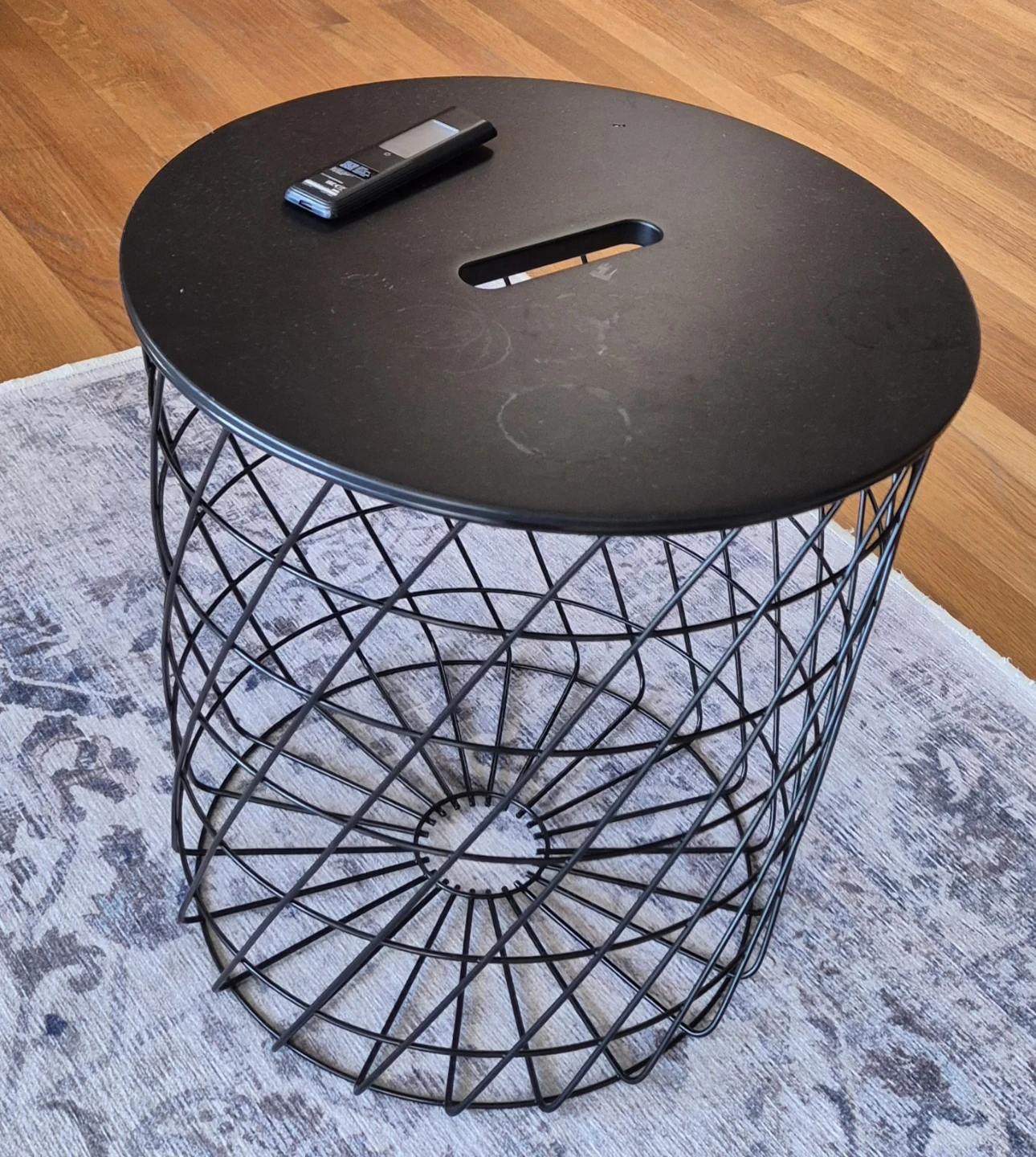 Black Metal Wire Basket Side Table