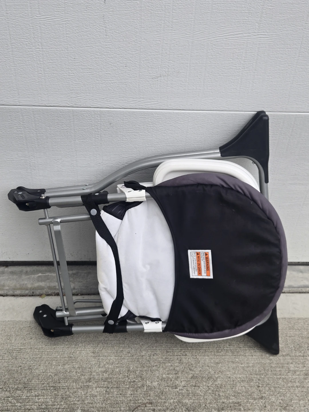 Cosco High Chair - photo 2