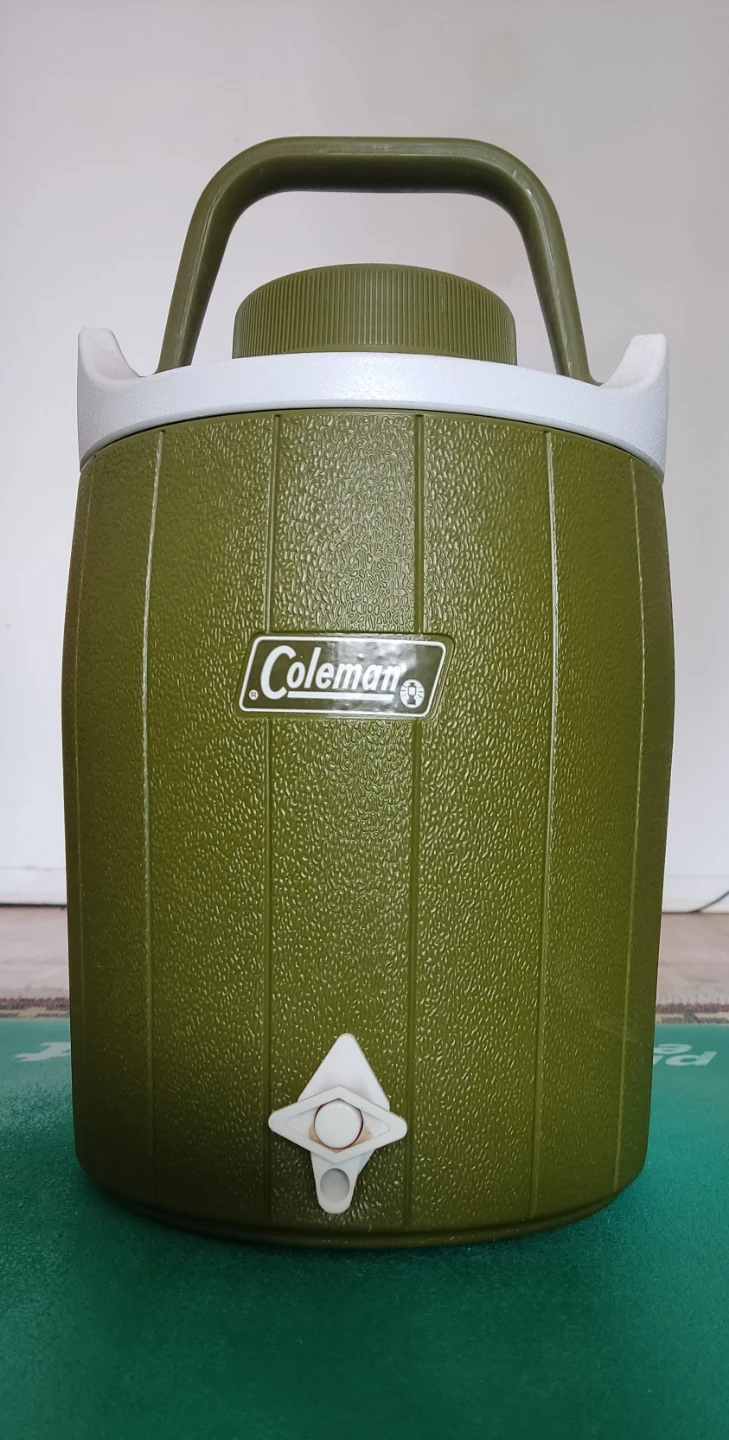 Coleman Water Jug Cooler - Picnic 🙂