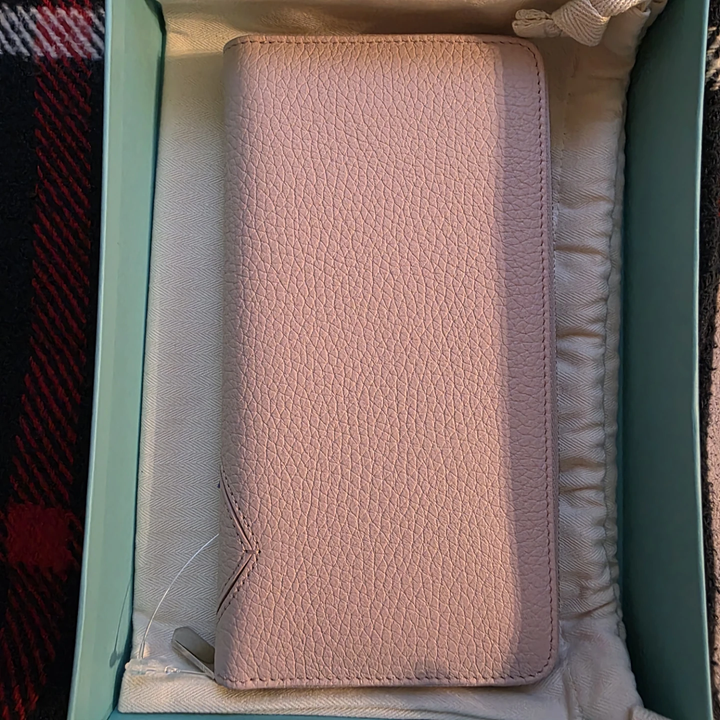 Tiffany & Co. Pink Leather Zip Around Wallet - photo 3