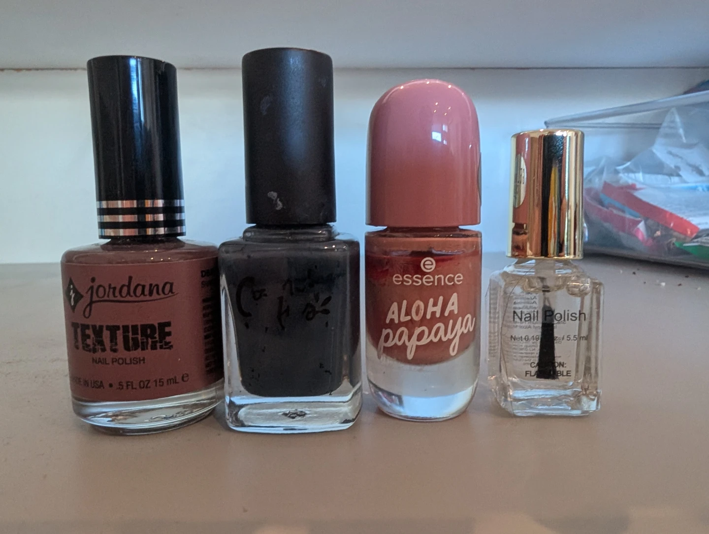 18 nail polishes. - photo 4