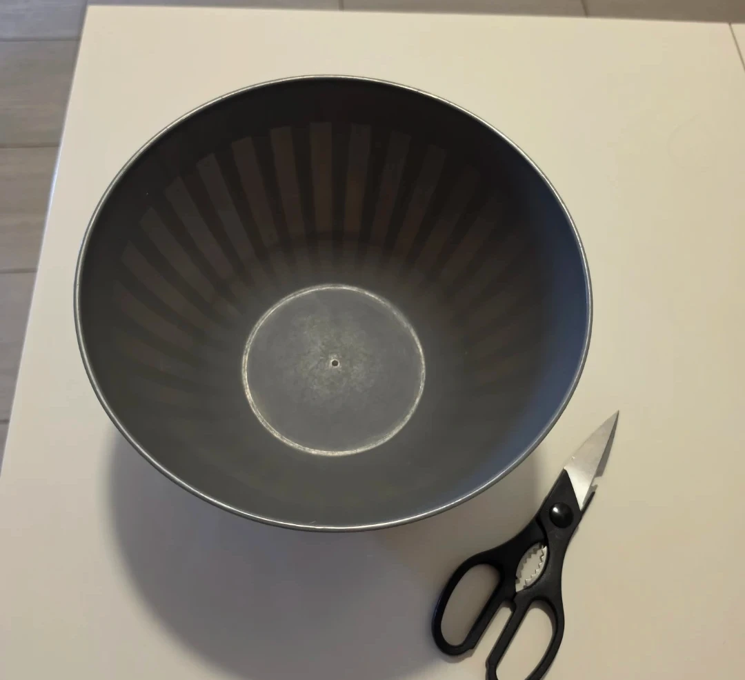 Plastic mixing bowl - photo 2