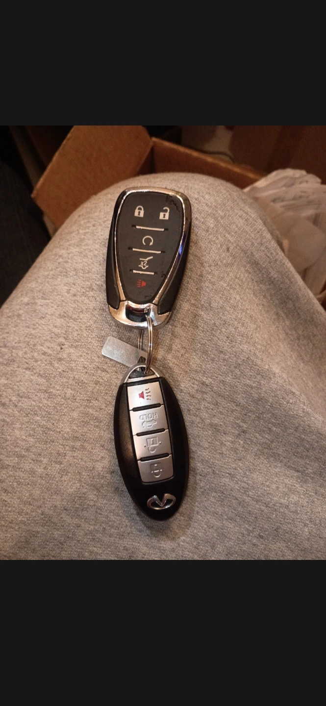 Chevrolet & Infiniti Key Fob Set