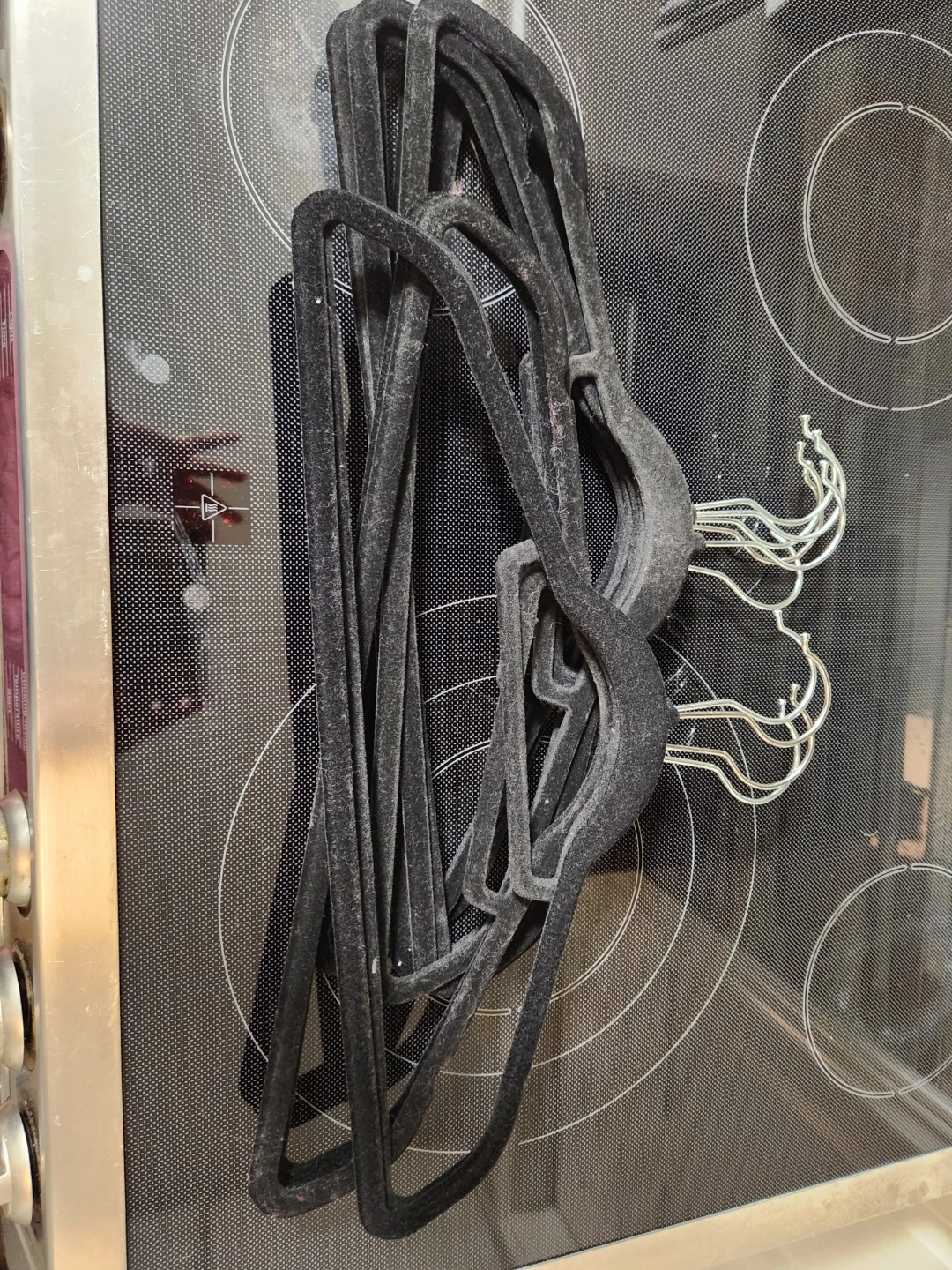 Set of 10 Black Velvet Hangers - photo 2