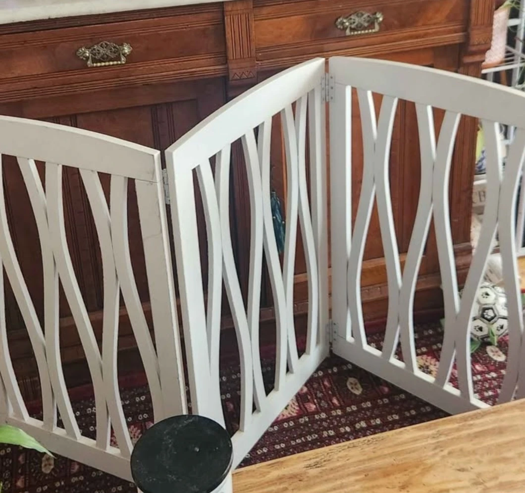 White Decorative Pet Gate 32"x 60" - photo 2