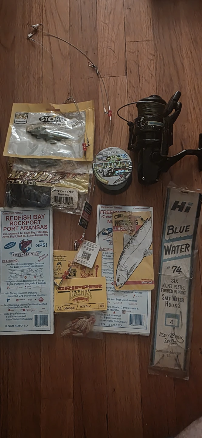 Fishing Gear Lot - Reel, Lures, Hooks, Maps - photo 4