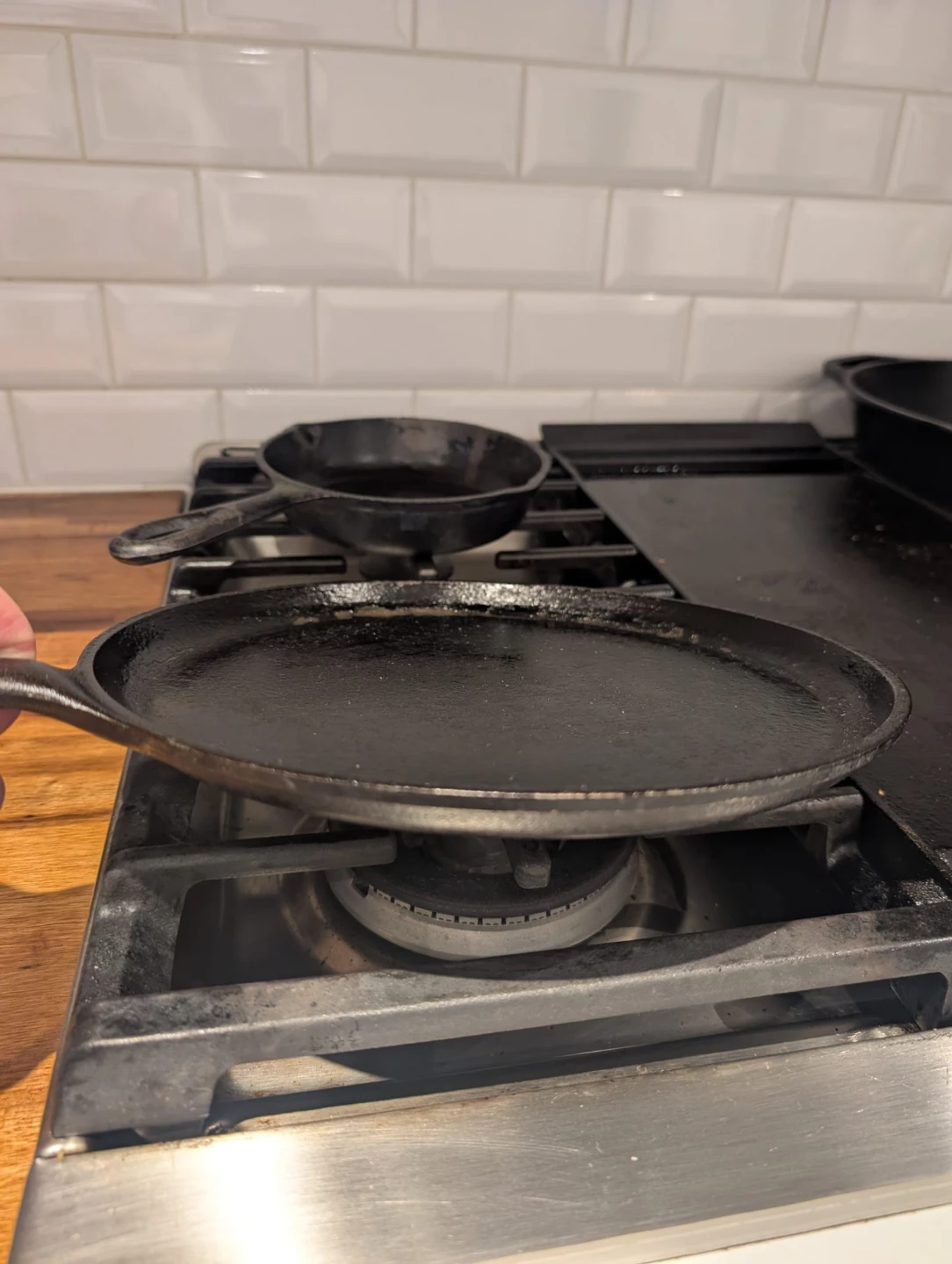 Cast iron pans - frying pan & Lodge Griddle & - photo 3