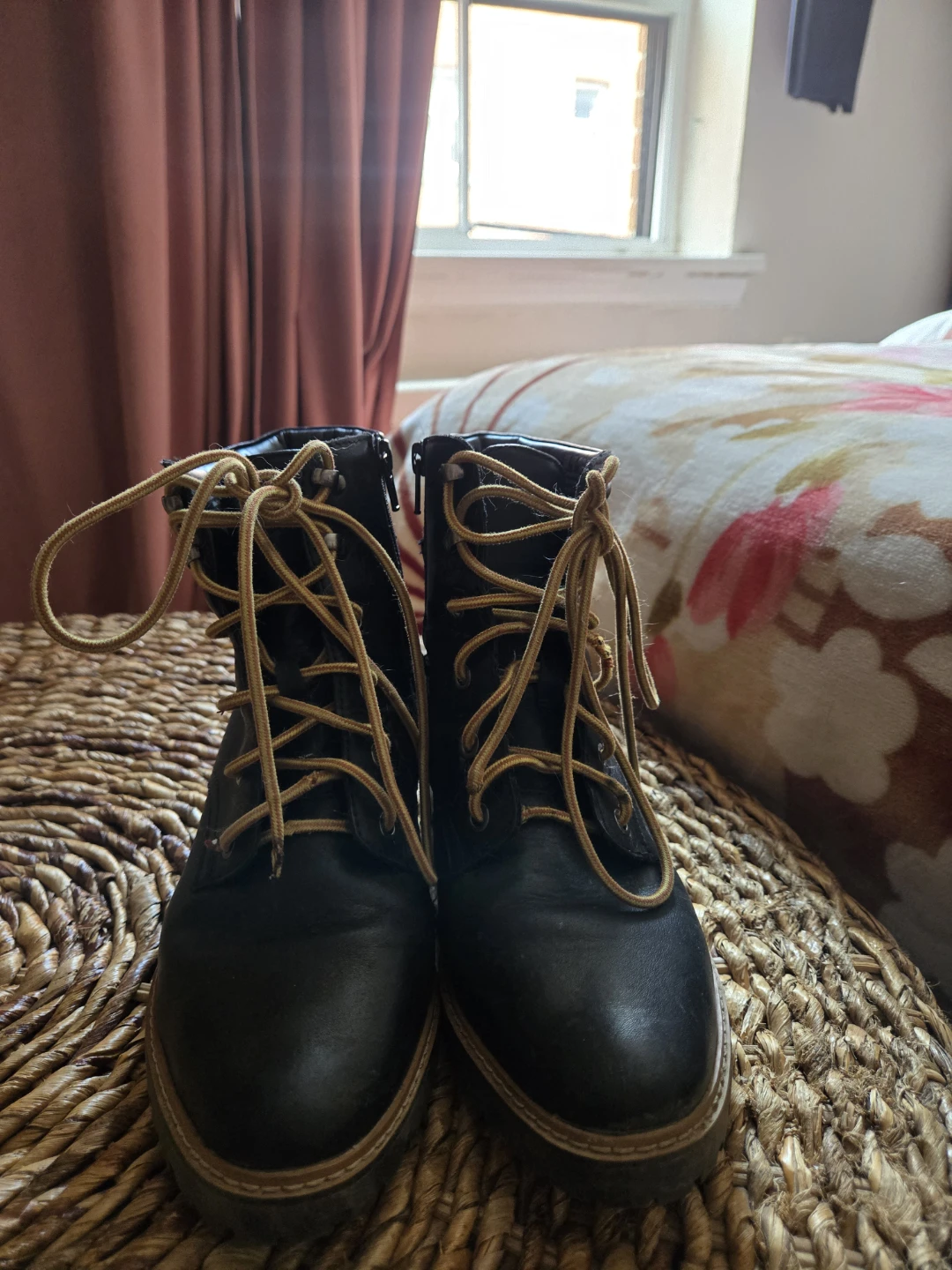Black Leather Lace-Up Combat Boots Size 8M - photo 2
