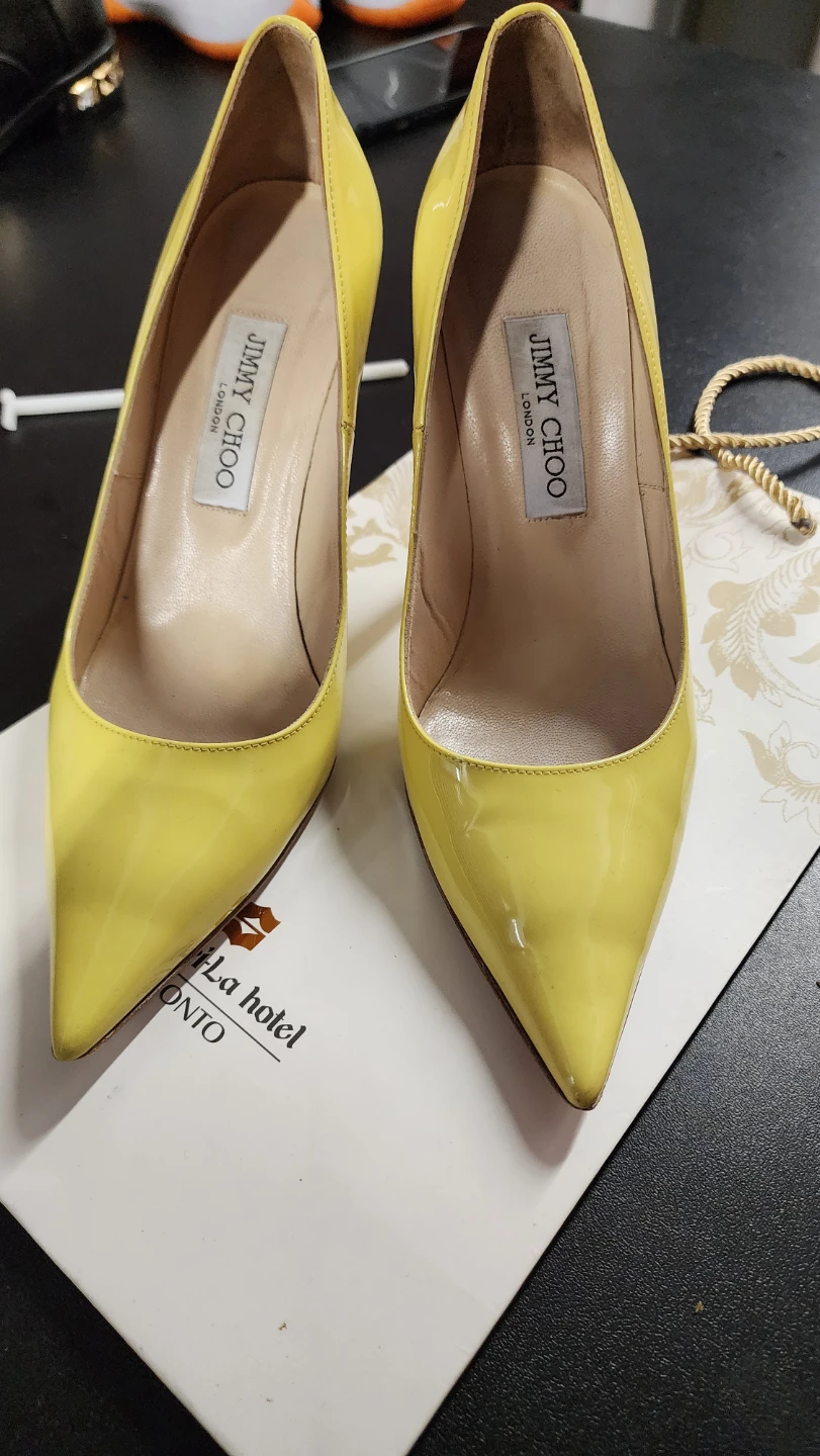 Jimmy Choo Patent Leather Pumps - Yellow