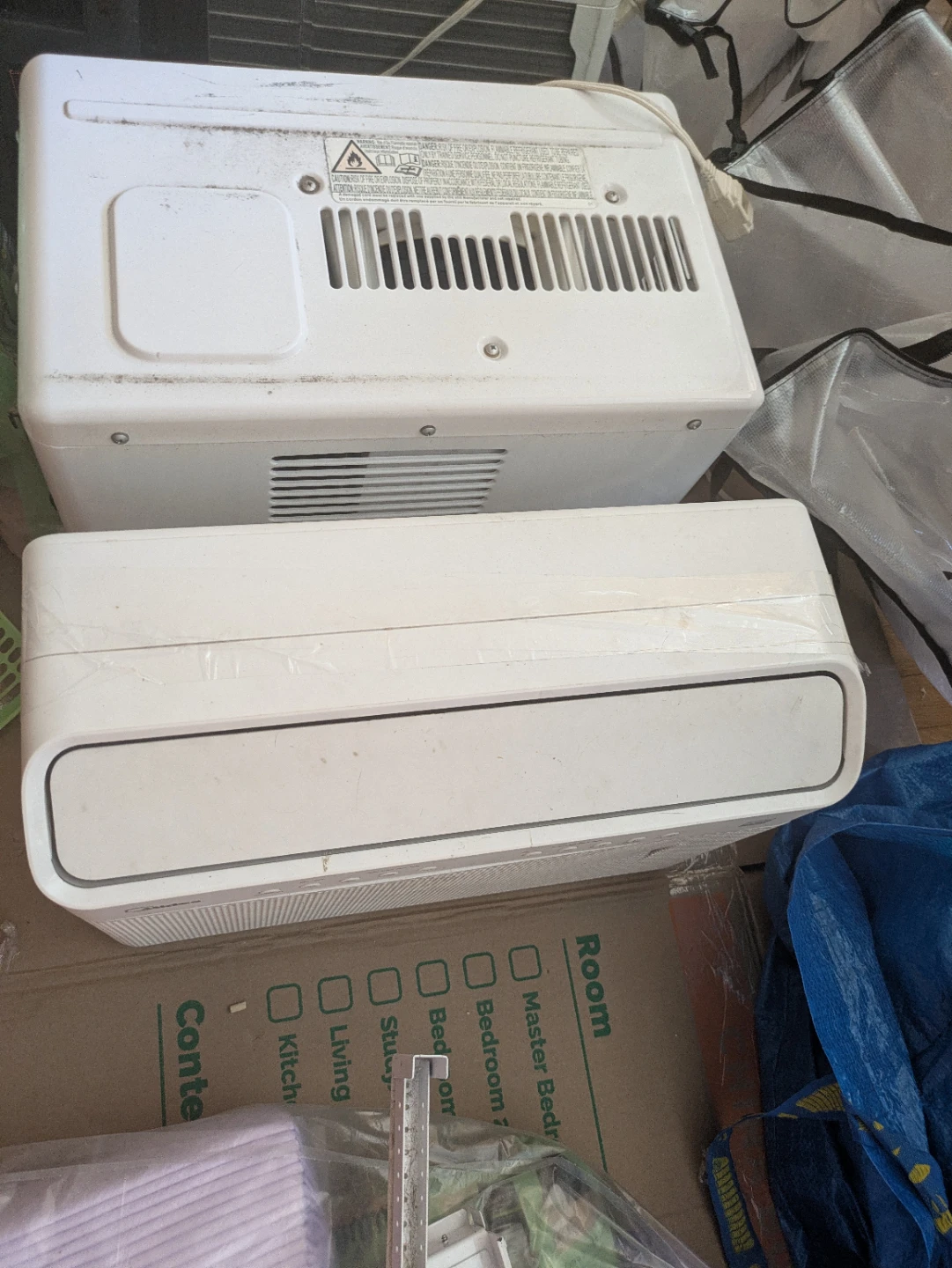 Midea Window Air Conditioner - photo 2