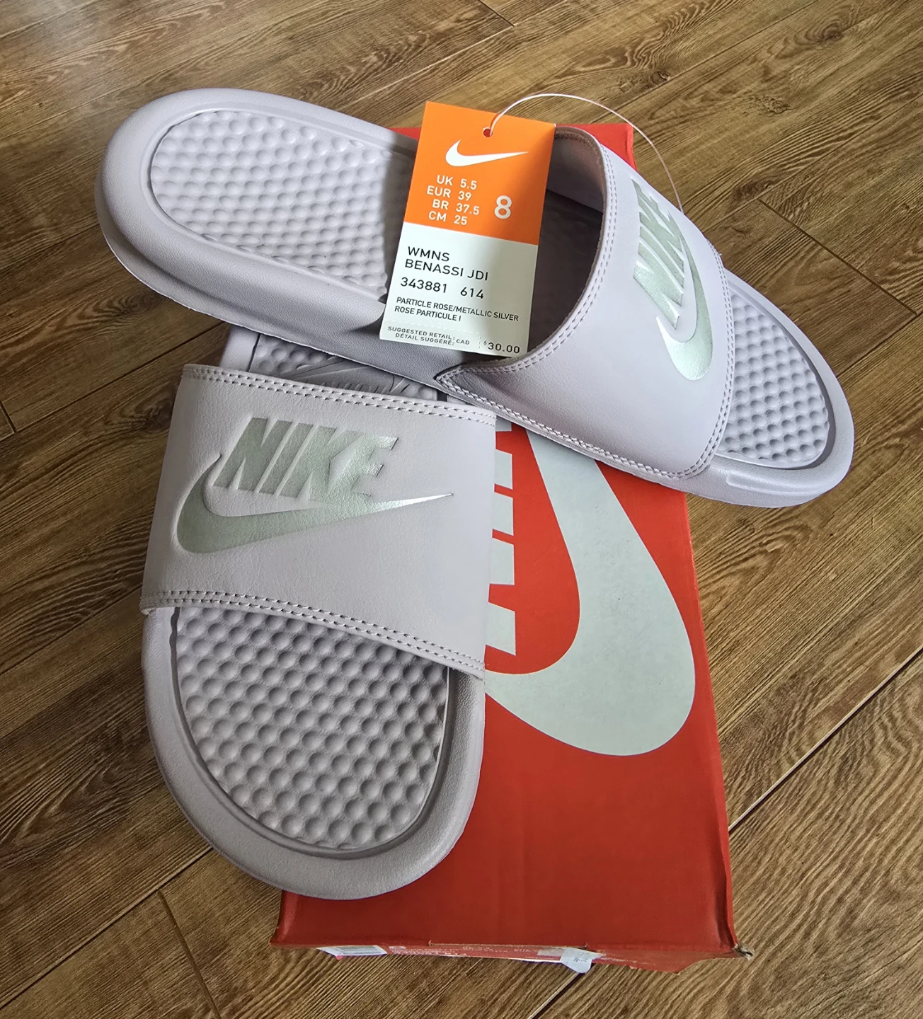 Nike Benassi Womens Size 8 - photo 3