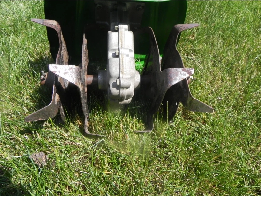 John Deere Tiller - photo 4