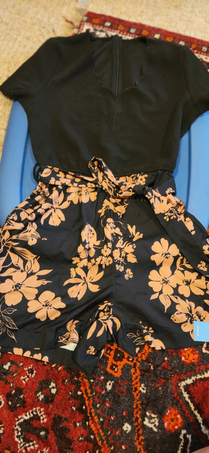 New Black Floral Print Romper small - photo 2