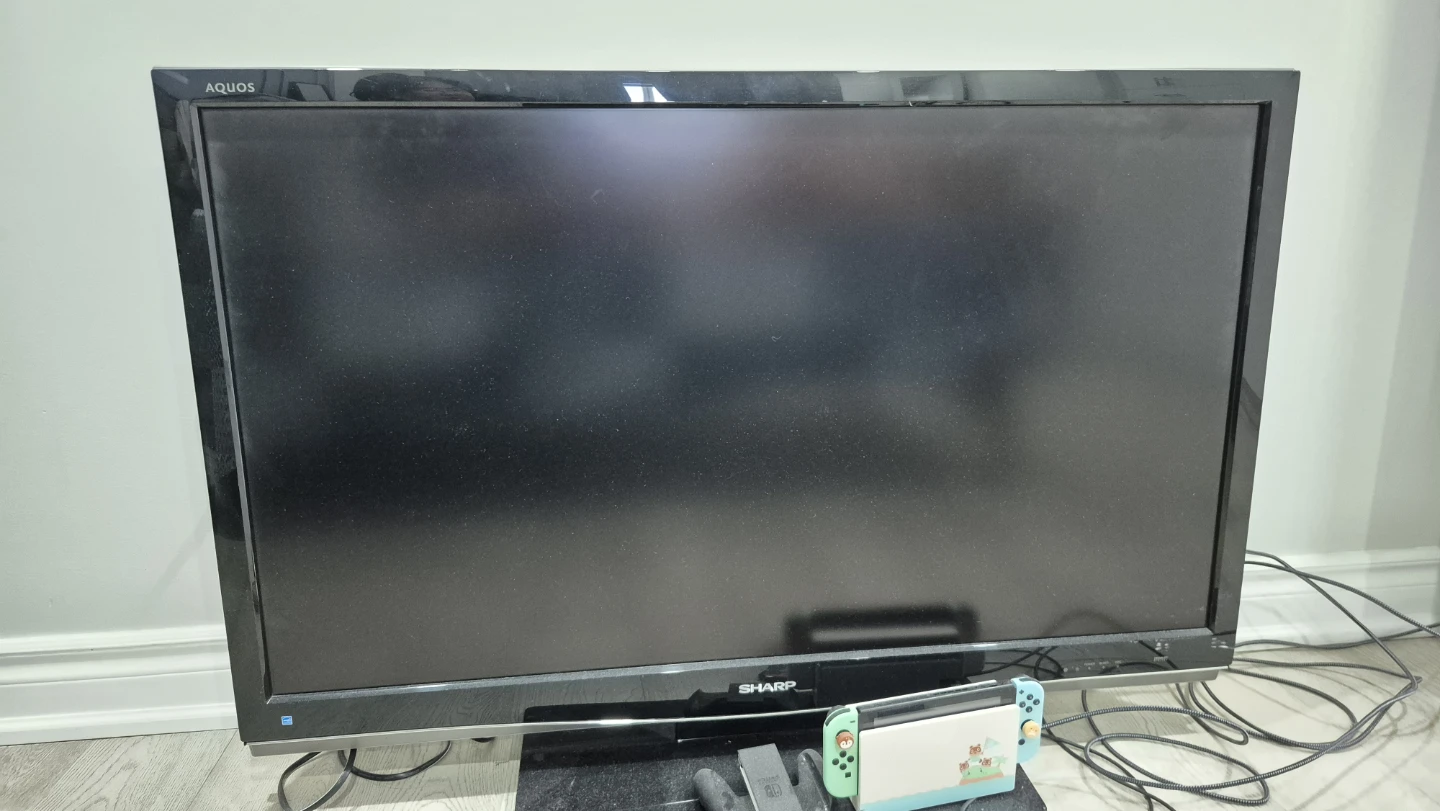 46 inch TV with remote SHARP