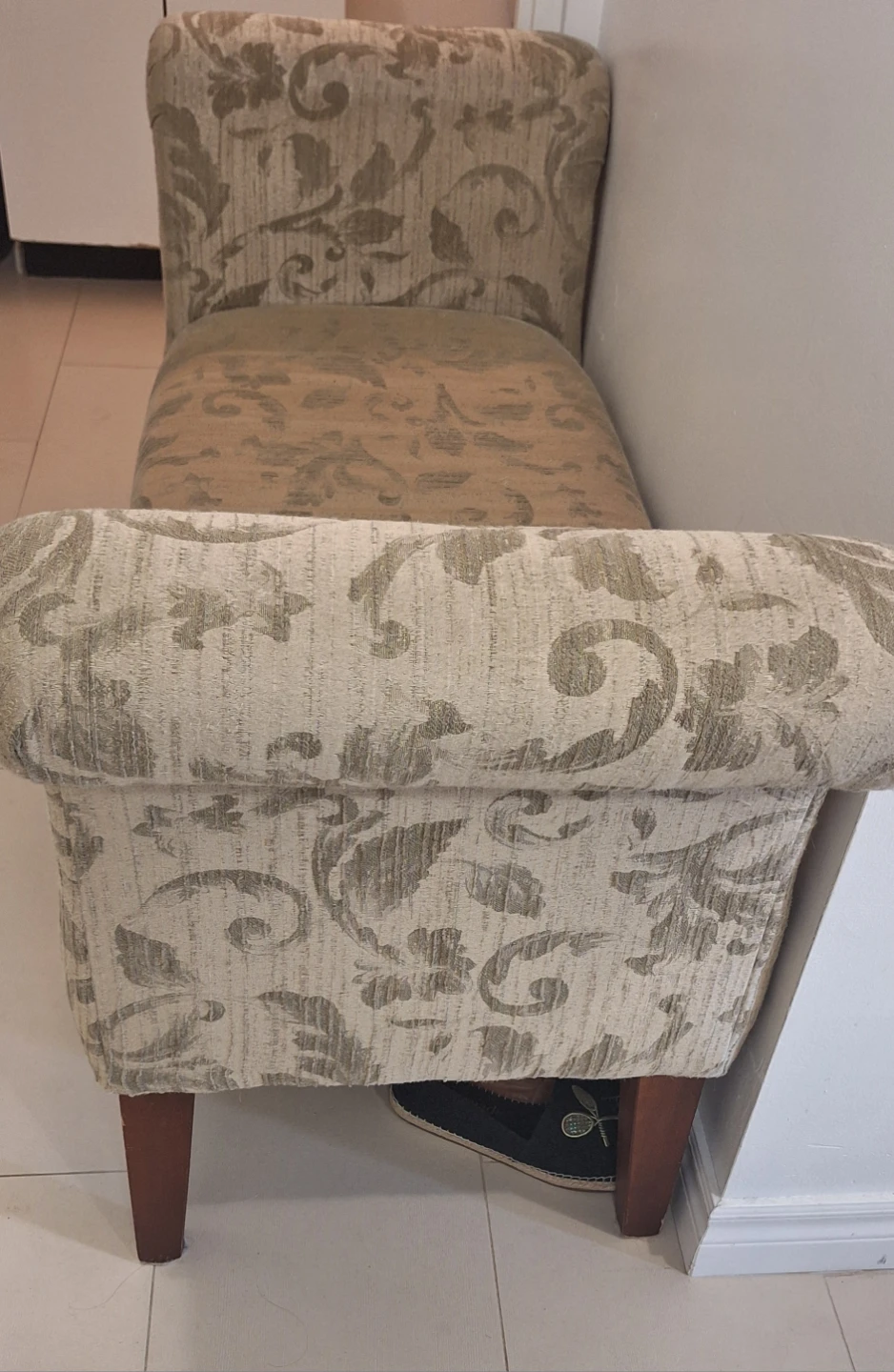 Floral Upholstered Bench - photo 3