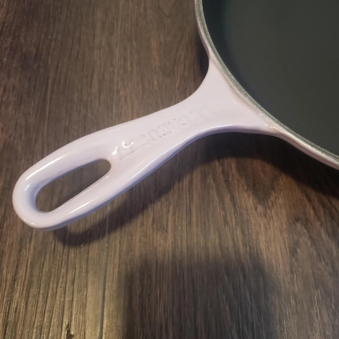 Le Creuset Cast Iron Skillet 10 1/4 inch - photo 4