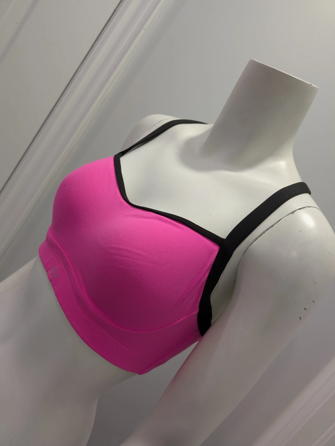 EUC - Women's Victoria's Secret VSX Pink Sports Bra 34C - photo 3