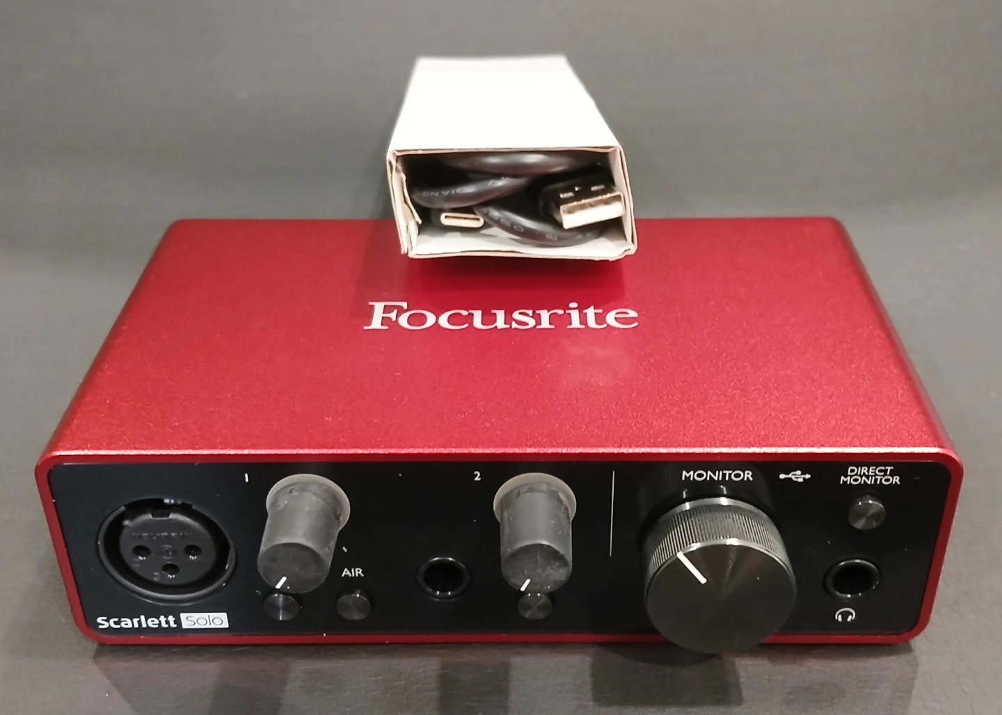 Focusrite Scarlett Solo 3rd Gen USB Audio Interface - photo 4