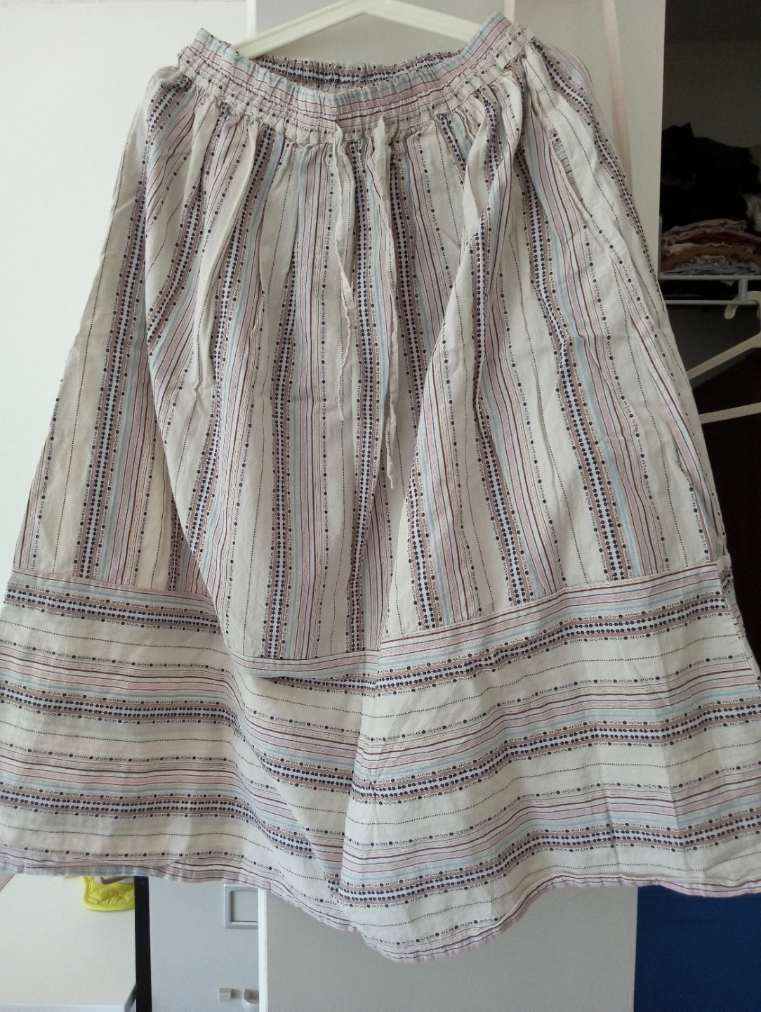 New DYNAMITE Striped Pants L. $5 - photo 4
