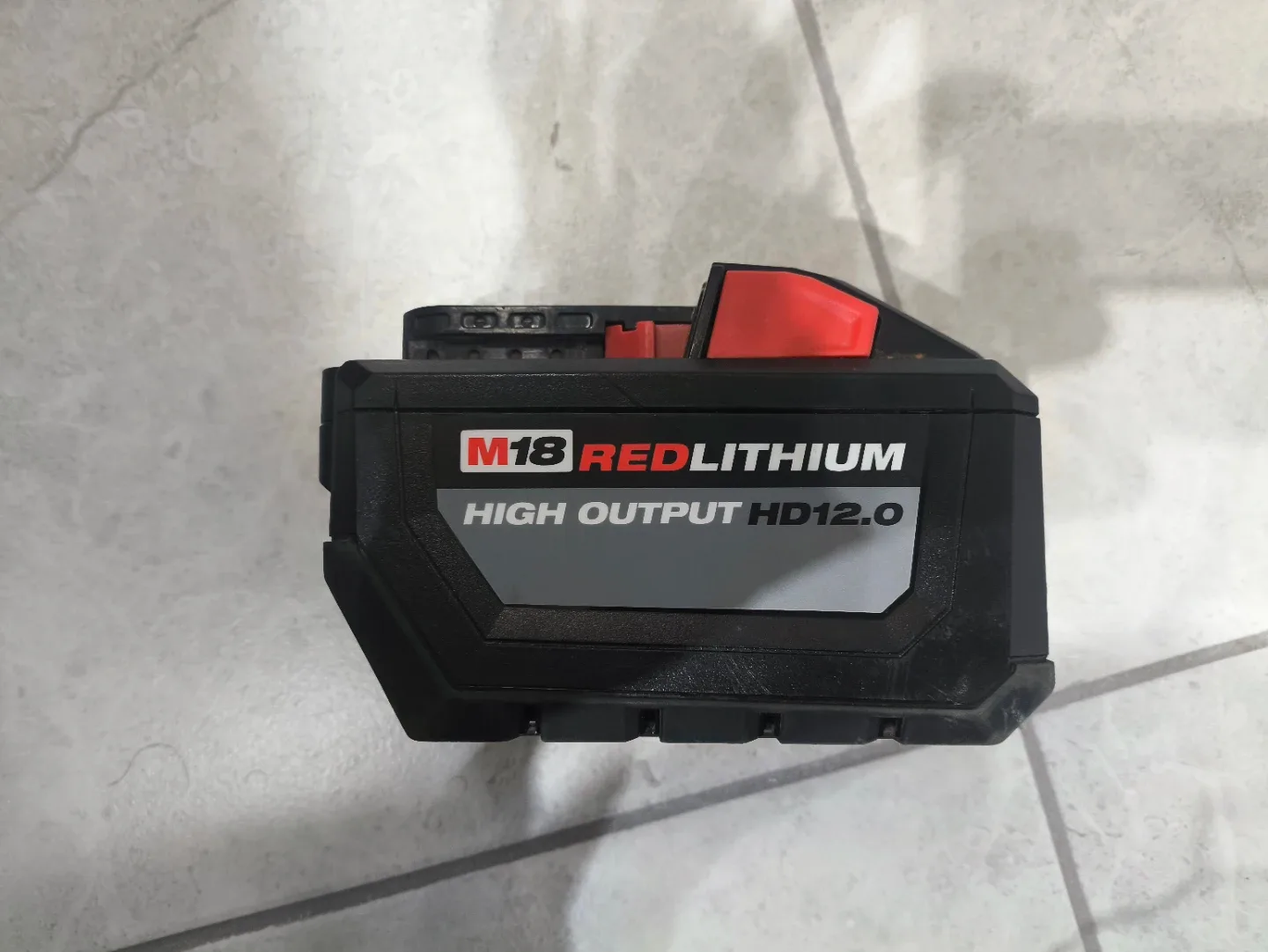 Milwaukee M18 REDLITHIUM HIGH OUTPUT HD12.0 Battery - photo 3