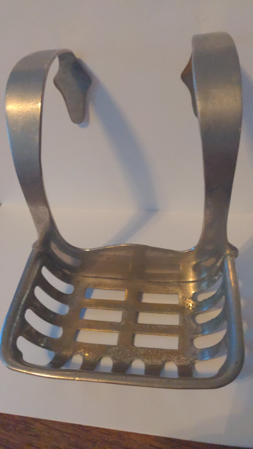 Vintage Metal Soap Dish Holder