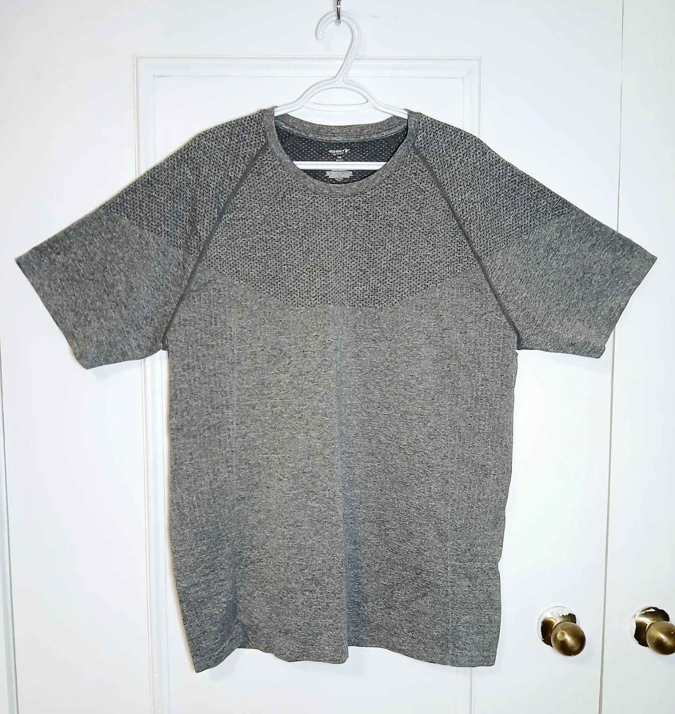 Men XL Grey Old Navy Active T-Shirt