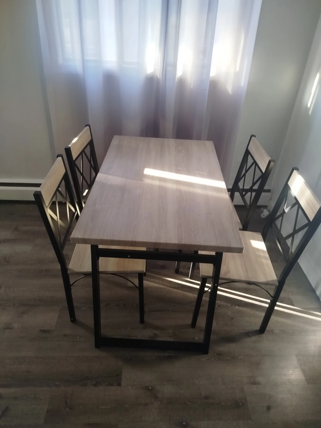 Dining Table and 4 Chairs Set