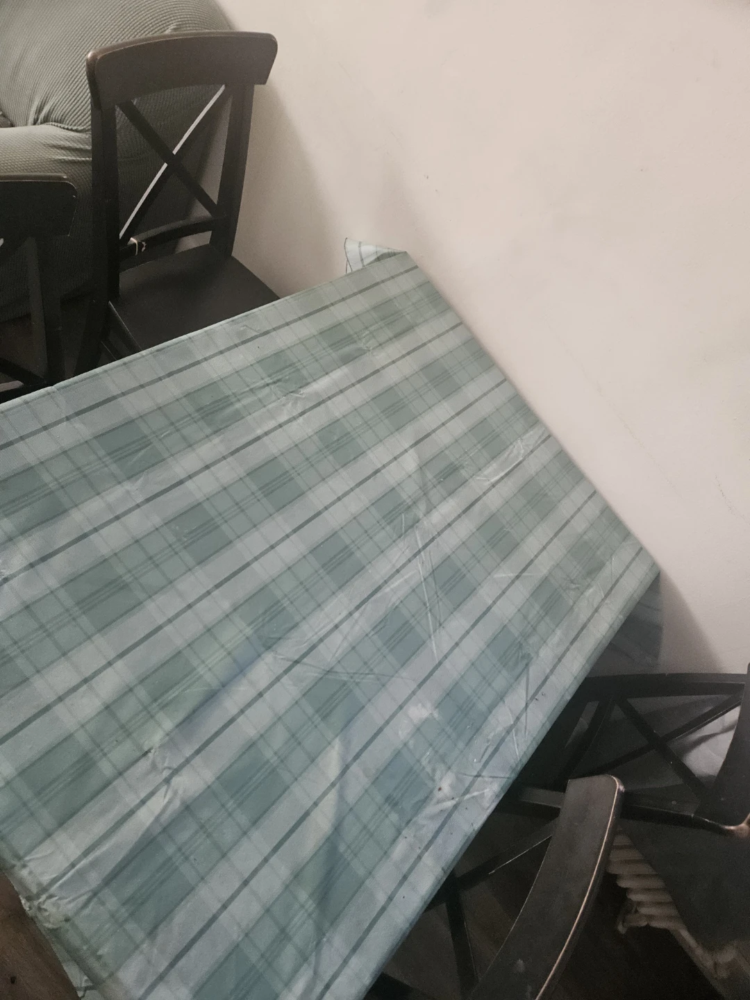 Extendable Dining Table and 4 Chairs Set