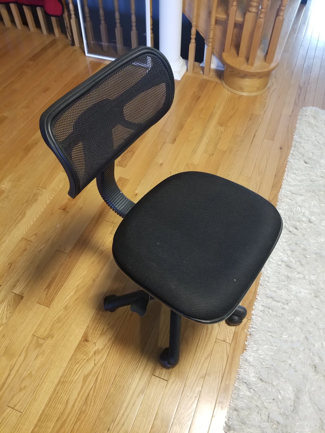 Black Mesh Back Office Chair - photo 2