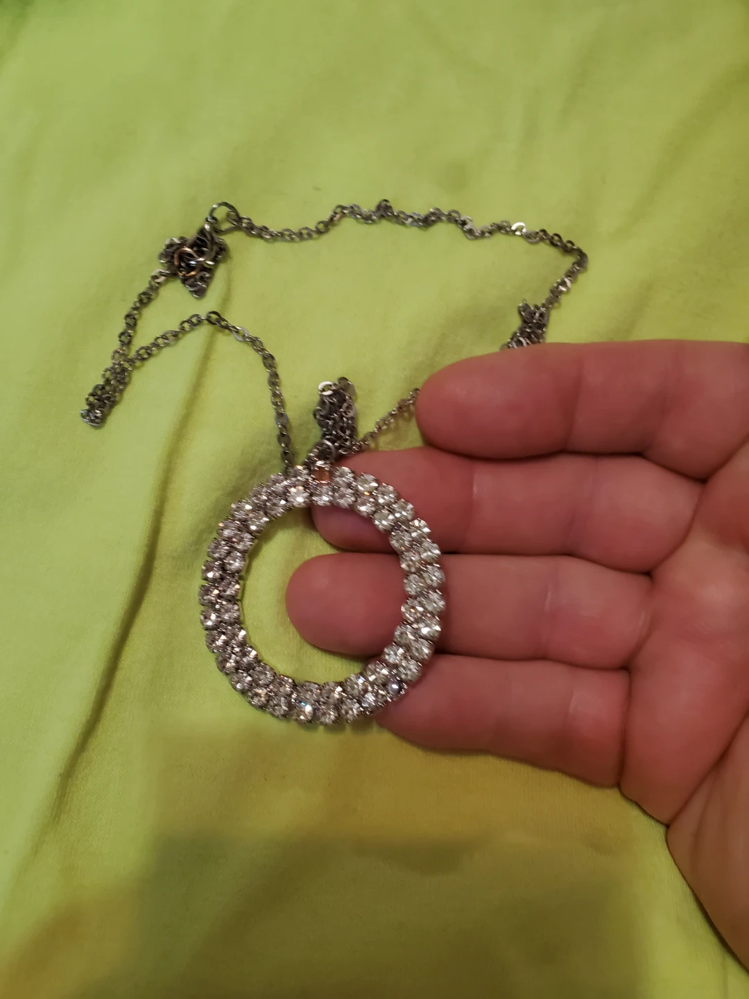 Sparkly Circle Pendant Necklace - photo 5