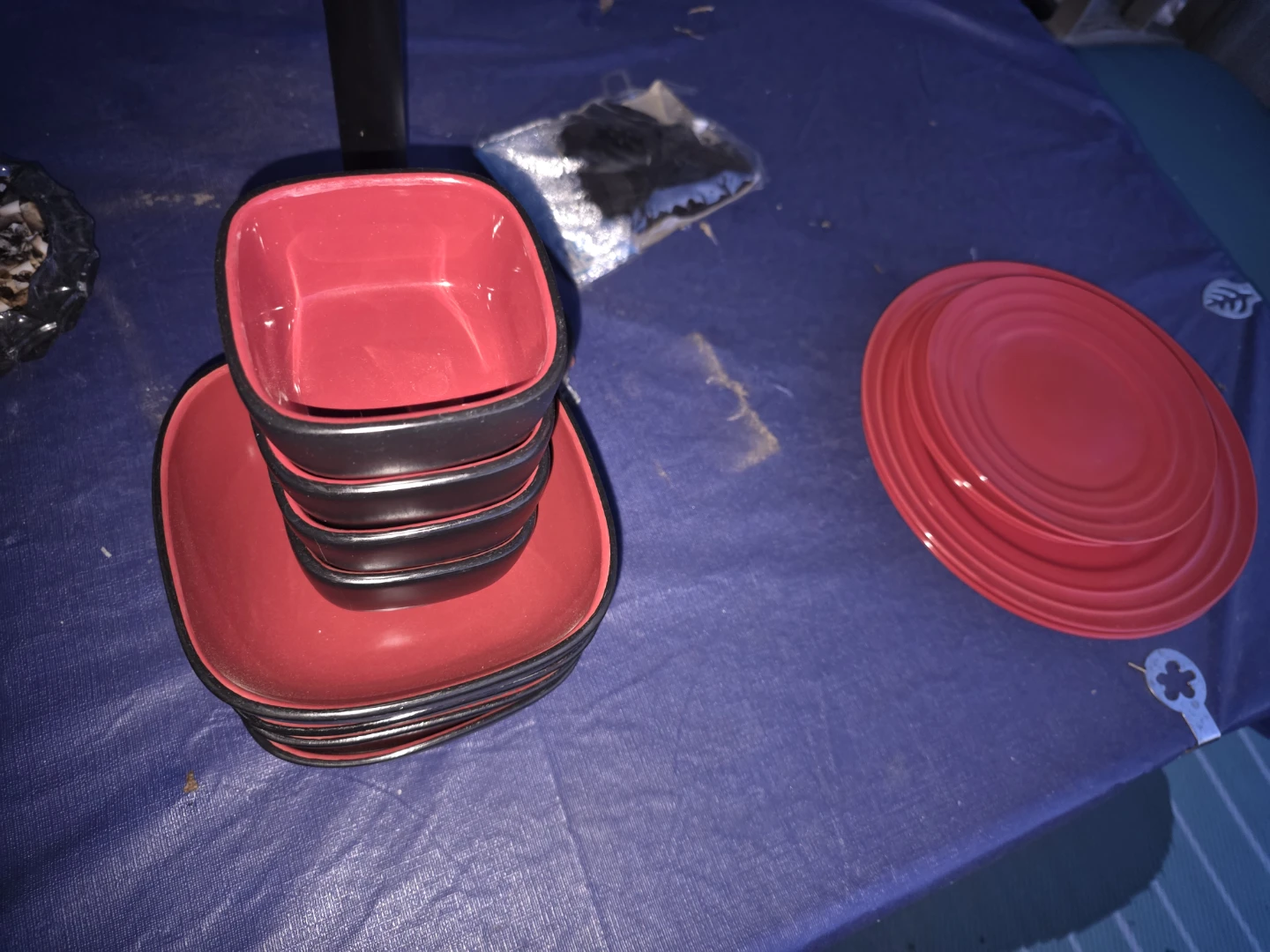 Red Square Bowls and Plates Set