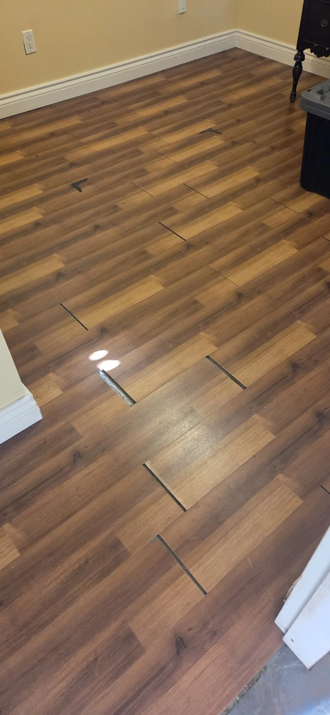 used laminate flooring 10x10