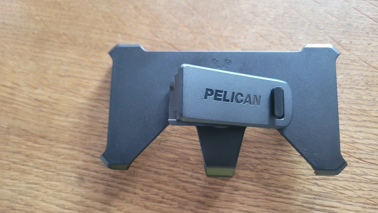 ⚽ Pelican Phone Mount Holder
