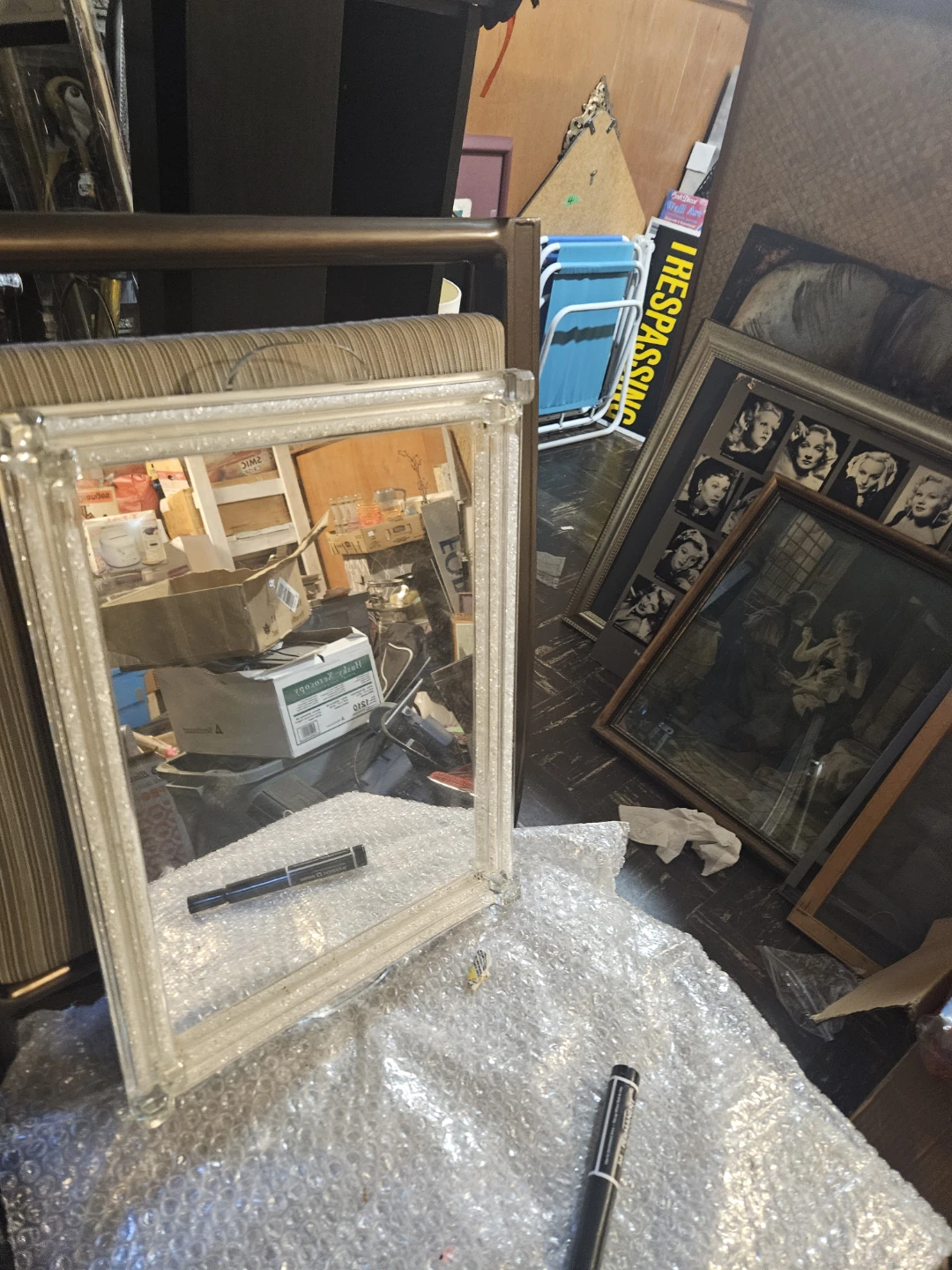 Decorative Mirror with Sparkly Frame - photo 3