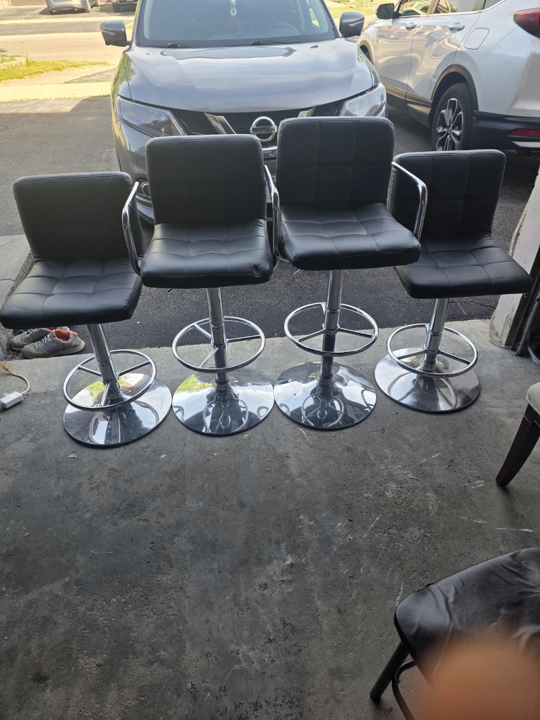Set of 4 Black Adjustable Bar Stools - photo 2