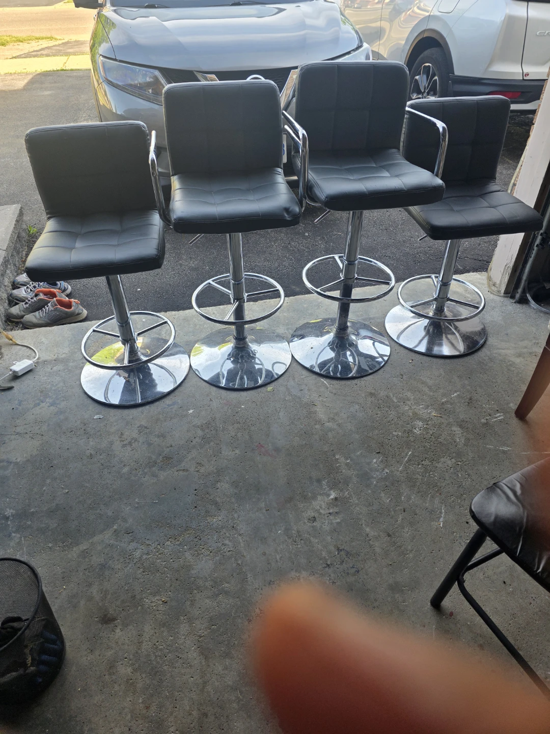 Set of 4 Black Adjustable Bar Stools - photo 3
