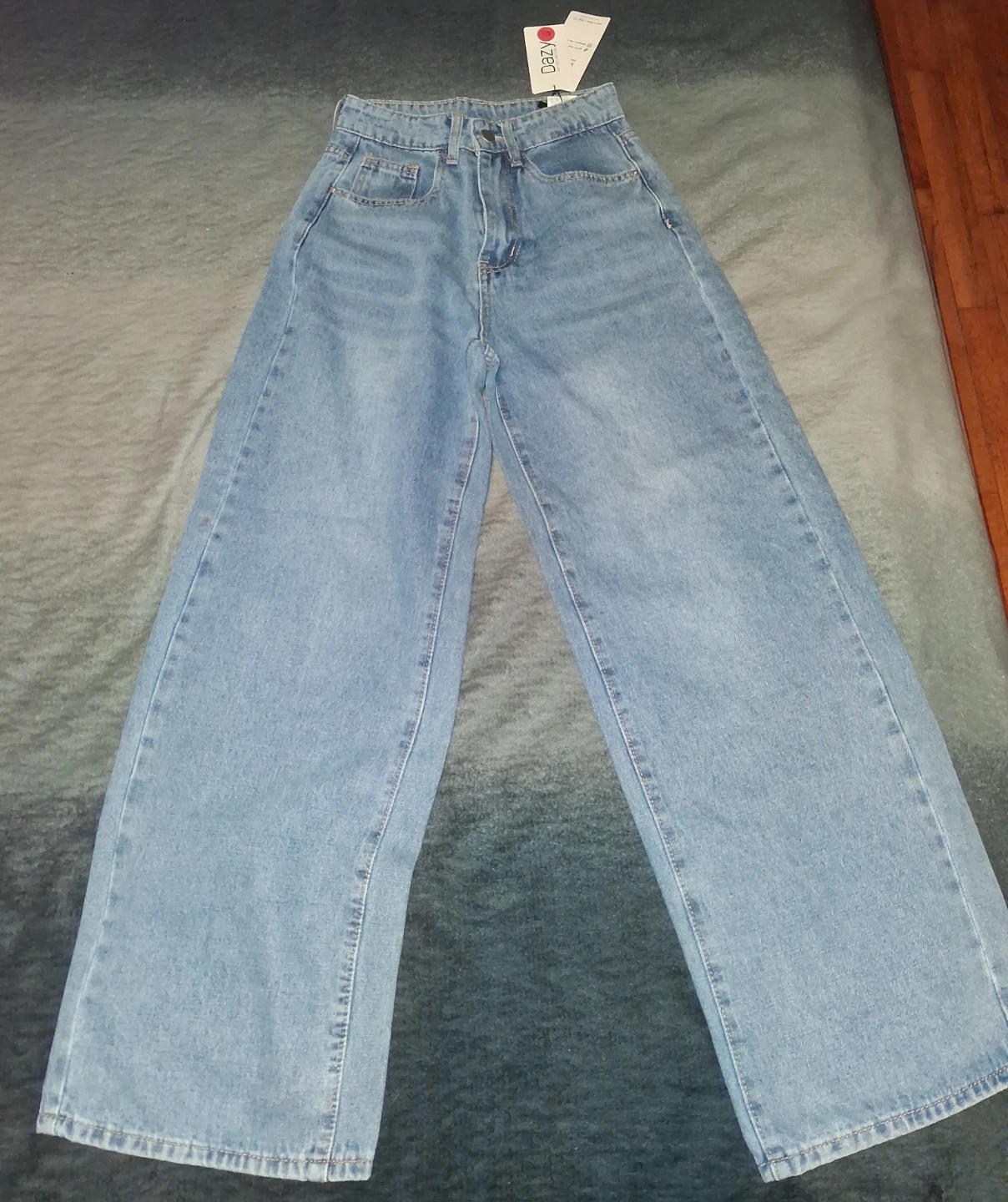 Dazy Wide Leg Jeans - Light Wash