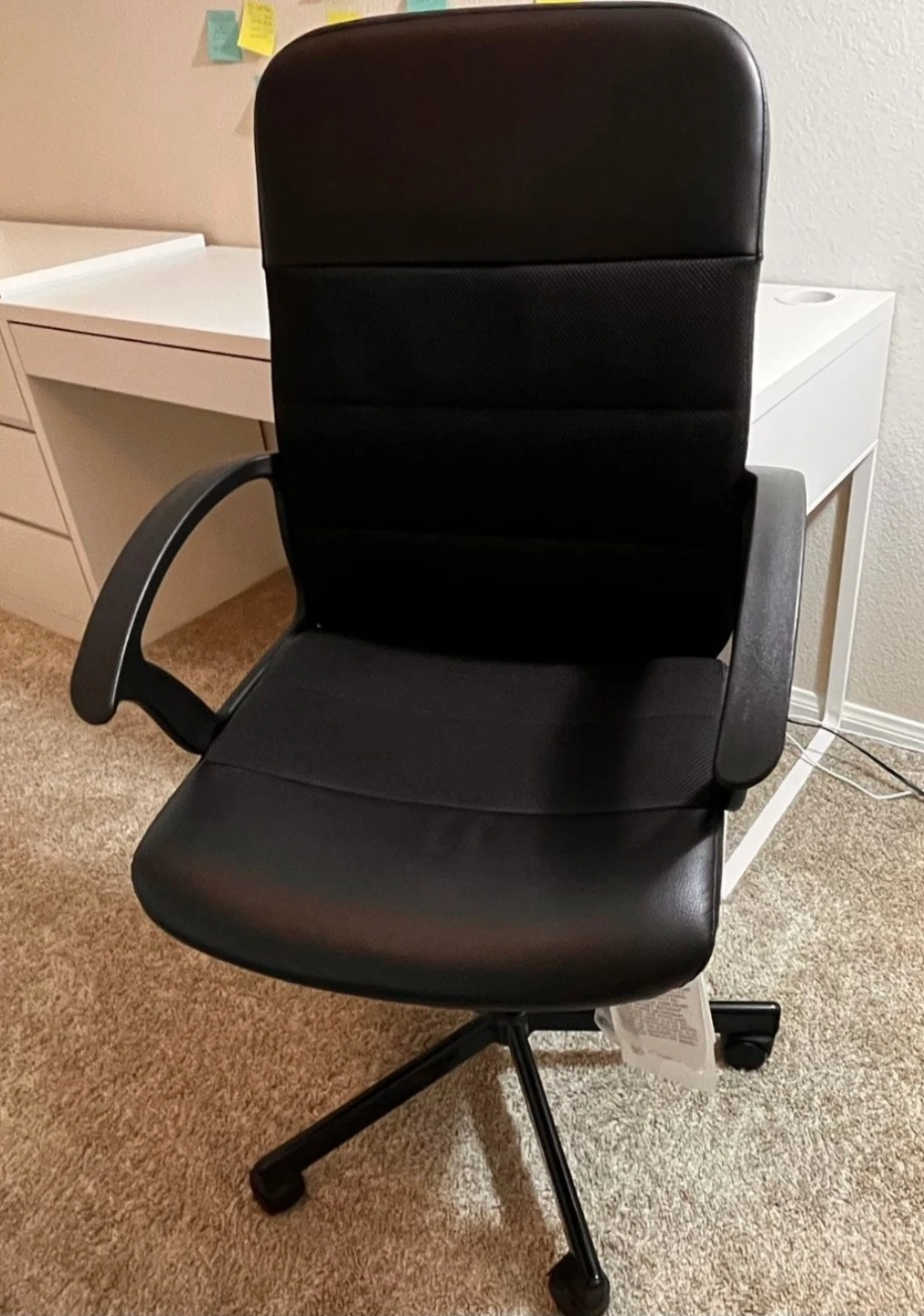 Corner Ikea desk and swivel chair - photo 3