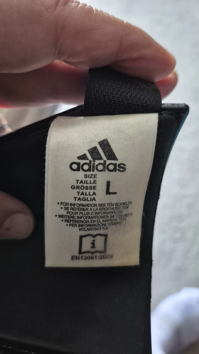 Adidas Shin Guards Size M and L - photo 4