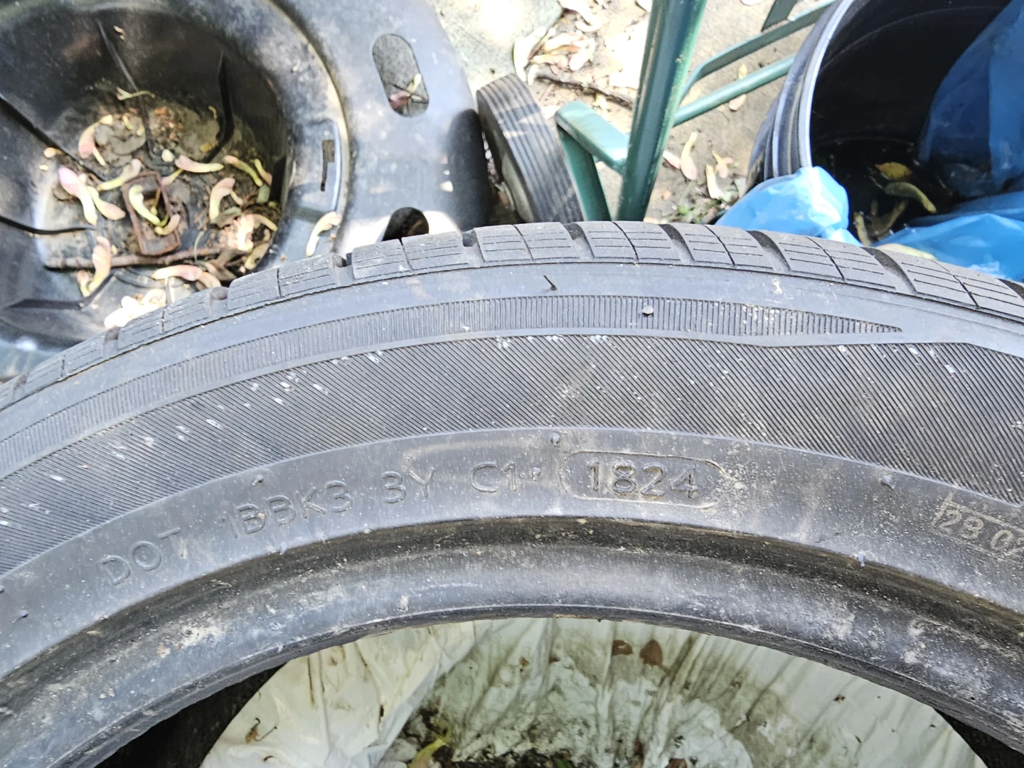 DoB 2024 All trek 2 tires @ 205/50R16 - photo 3