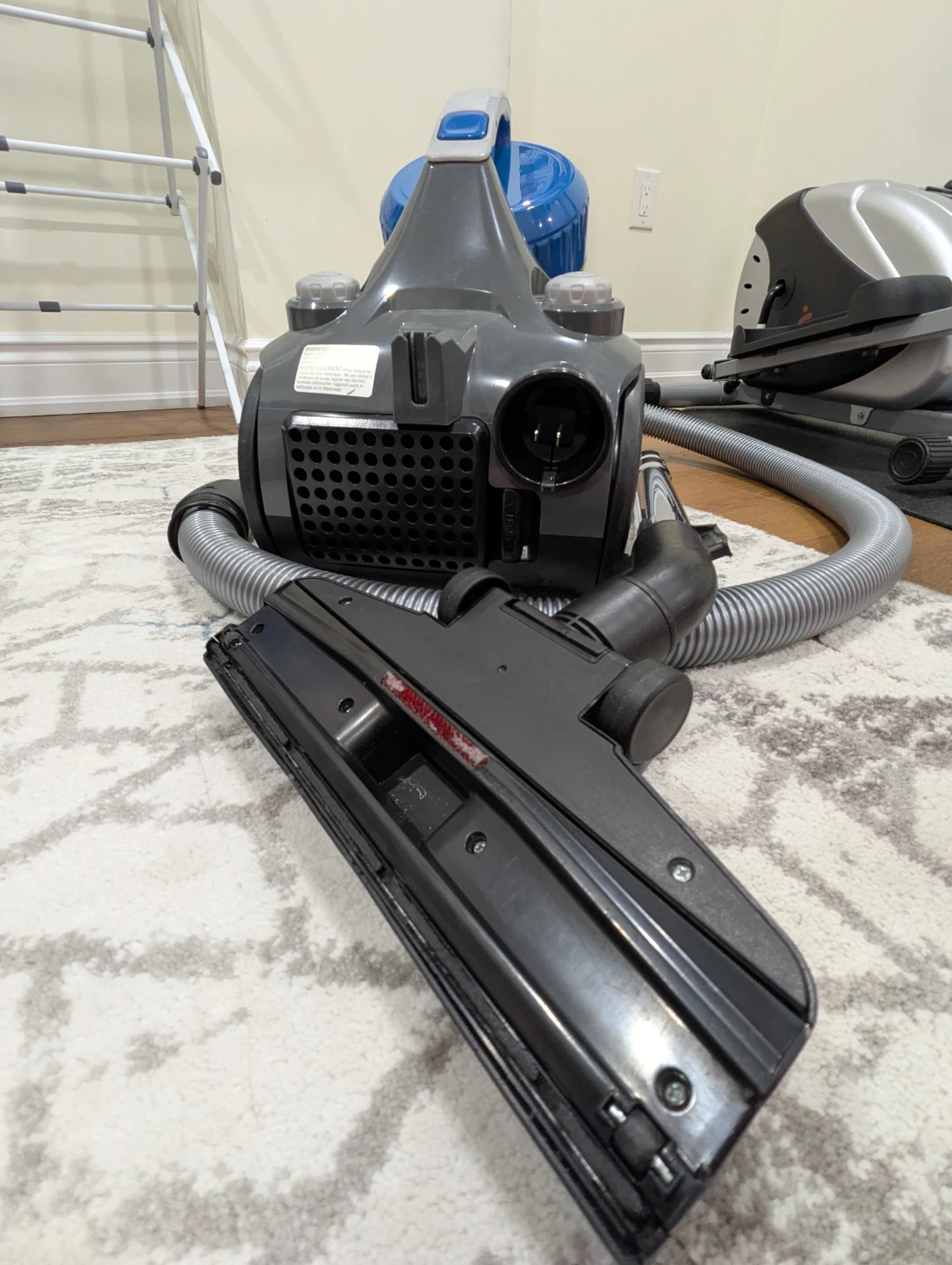 Eureka Bagless Canister Vacuum - photo 4