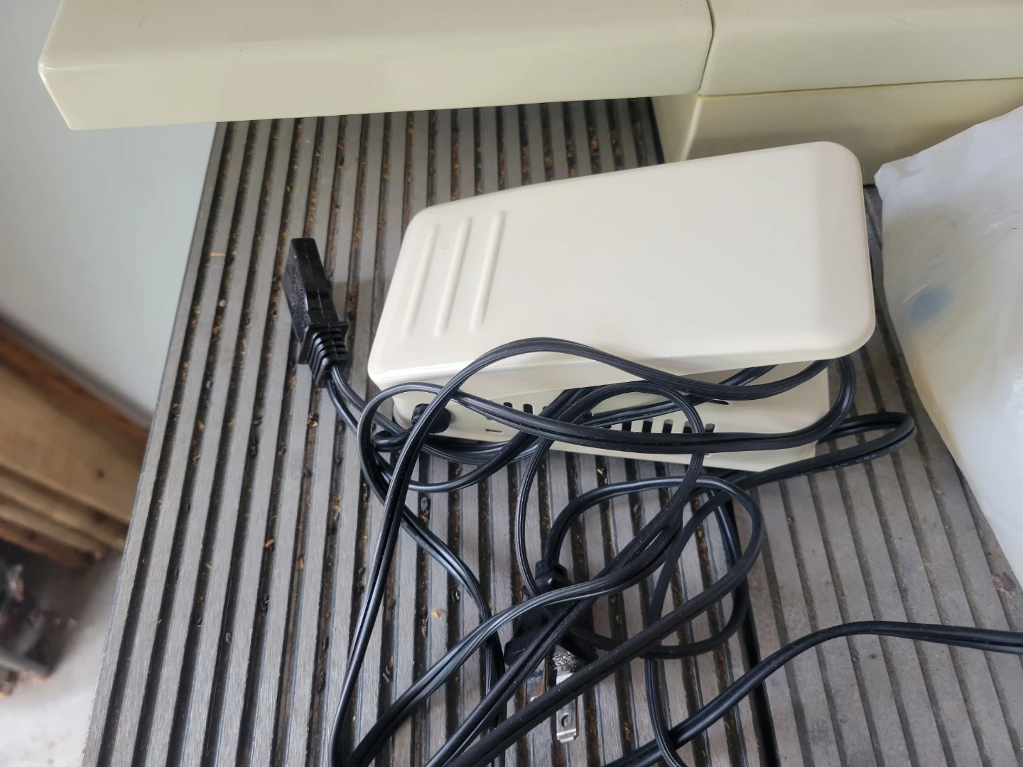 WHITE Sewing Machine - photo 5