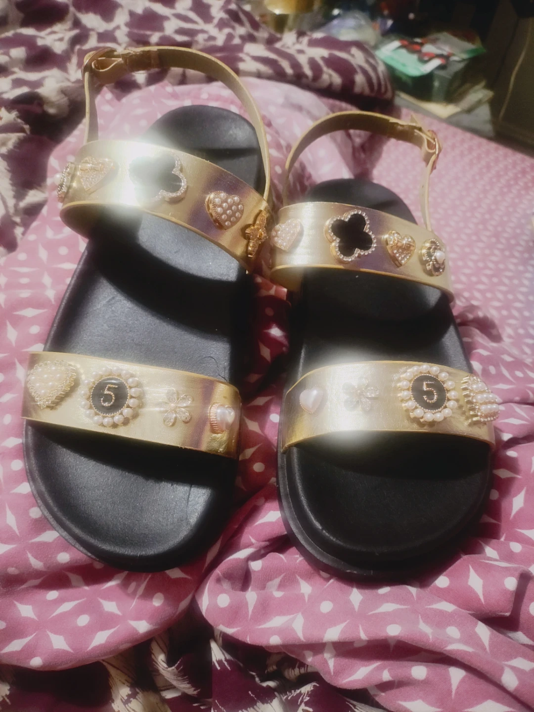 ⚽Women Gold Embellished Flat Sandals size 7