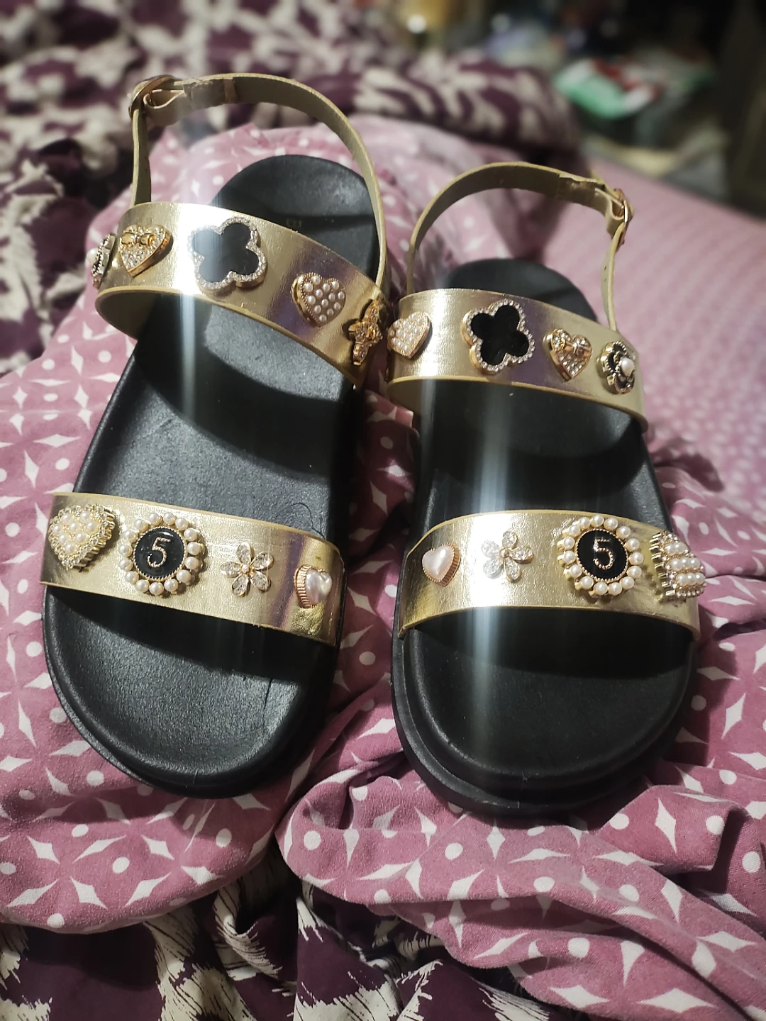⚽Women Gold Embellished Flat Sandals size 7 - photo 2